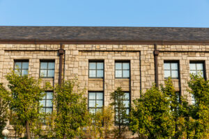 How to Change the Stone Facade of a House